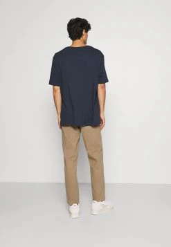 Pier One Prix Malin T-shirt imprimé t-shirts col rond homme -VêtementsElite Boutique 000018bbf2a545218328fa2cf830b036