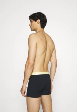 Pier One 5 PACK - Shorty Prix Bradés sous-vêtements normale homme -VêtementsElite Boutique 0272b57816ec4fd49fa7ba1c80e53e63