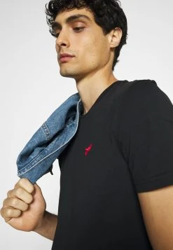 Pier One 3 PACK - T-shirt basique Haute Qualité t-shirts col rond homme 15 Pier One 3 PACK - T-shirt basique Haute Qualité t-shirts col rond homme -VêtementsElite Boutique 02986a0b68f74bd6910dec856f41f621