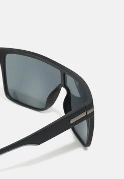 Pier One Prix Dégriffé UNISEX - Lunettes de soleil monoverre 9 Pier One Prix Dégriffé UNISEX - Lunettes de soleil monoverre -VêtementsElite Boutique 029b4112d63a4185ad26bd2ce73834ca