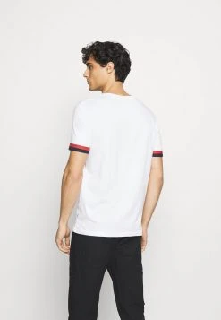 Pier One Meilleure qualité T-shirt imprimé t-shirts col rond homme 11 Pier One Meilleure qualité T-shirt imprimé t-shirts col rond homme -VêtementsElite Boutique 02a47e9d9b714e1d9a5190474b1464f8