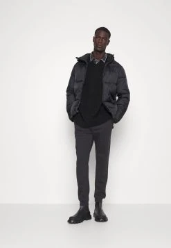 Pier One Prix Ourlé PUFFER - Veste d'hiver vestes capuche homme -VêtementsElite Boutique 030dea2a9c0f40c3acf893e0a457e3ab