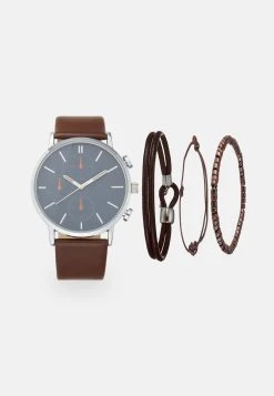 Pier One SET - Montre Meilleure qualité montres et bijoux boucle ardillon homme 15 Pier One SET - Montre Meilleure qualité montres et bijoux boucle ardillon homme -VêtementsElite Boutique 036389a515304bb2a97458bd3a6cffb7 1