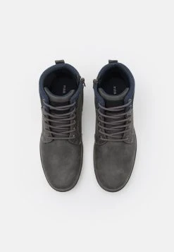 Pier One Baskets montantes Prix Abordable baskets & sneakers rond homme 13 Pier One Baskets montantes Prix Abordable baskets & sneakers rond homme -VêtementsElite Boutique 05462777e3ea4fe9842f1290c4f4e2b6