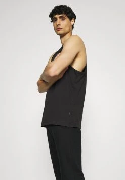 Prix Refroidis Pier One 2 PACK - Débardeur t-shirts encolure large ronde homme 15 Prix Refroidis Pier One 2 PACK - Débardeur t-shirts encolure large ronde homme -VêtementsElite Boutique 055d8f415b014e639df1b5ab58c01e13