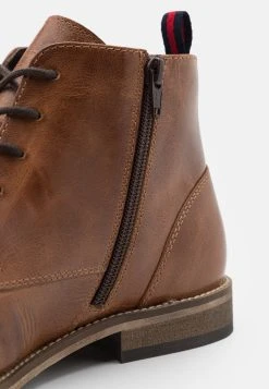 Prix Sympa Pier One LEATHER - Bottines à lacets - camel bottes rond homme -VêtementsElite Boutique 09e755358fe64d7483bb076c445e0082