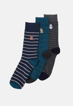 Pier One 3 PACK - Chaussettes Pas Cher sous-vêtements rayures homme -VêtementsElite Boutique 09fbf12c24894d5d827d626ce5ecf8db 1