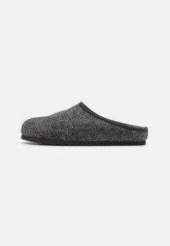 Qualité Garantie Pier One UNISEX - Chaussons rond homme -VêtementsElite Boutique 0a917b4d678a42f790a69f97eed189c7