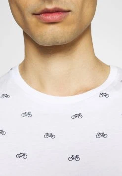 Pier One Pas Cher T-shirt imprimé t-shirts col rond homme 16 Pier One Pas Cher T-shirt imprimé t-shirts col rond homme -VêtementsElite Boutique 0a9840b5875c4df99a3c95a6a2802caa