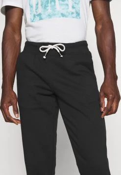 Pier One Meilleur Prix Garanti 3 PACK - Pantalon de survêtement pantalons normale homme 15 Pier One Meilleur Prix Garanti 3 PACK - Pantalon de survêtement pantalons normale homme -VêtementsElite Boutique 0c1b615301bf4030a2841c02ed19e229