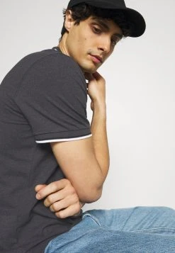 Pier One Polo Prix Exclusifs t-shirts col polo homme -VêtementsElite Boutique 0c201bf622694278adba738e76bbfb1f