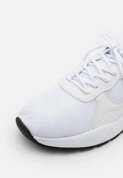 Prix Imbattable Pier One UNISEX - Baskets basses sneakers rond 15 Prix Imbattable Pier One UNISEX - Baskets basses sneakers rond -VêtementsElite Boutique 0c586345be6d4542acf942670fee3bc8