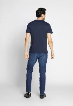 Pier One 4 PACK - T-shirt basique Qualité Fiable t-shirts col rond homme 9 Pier One 4 PACK - T-shirt basique Qualité Fiable t-shirts col rond homme -VêtementsElite Boutique 0ca3960a59ed4451aec4ebc371a3d206