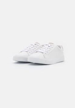 Pier One Prix Sympa Baskets basses baskets & sneakers rond unisex 9 Pier One Prix Sympa Baskets basses baskets & sneakers rond unisex -VêtementsElite Boutique 0ca6606d7600418cbafad57a72533925