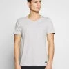 Pier One T-shirt basique Soldes t-shirts col en v homme 1 Pier One T-shirt basique Soldes t-shirts col en v homme -VêtementsElite Boutique 0d139dcf37c947f58a5197fc8b4596b3