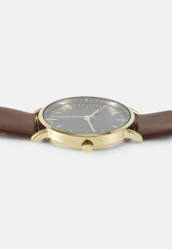 Pier One UNISEX - Montre Prix Refroidis montres et bijoux boucle ardillon 8 Pier One UNISEX - Montre Prix Refroidis montres et bijoux boucle ardillon -VêtementsElite Boutique 0e265d403950485b89a366cda25c6182