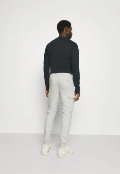 Pier One Pantalon de survêtement Prix De Rêve pantalons normale homme 11 Pier One Pantalon de survêtement Prix De Rêve pantalons normale homme -VêtementsElite Boutique 116ce29bb65f47f5bfcb851167d32ea8