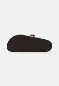 Pier One UNISEX - Chaussons En Remise ouvert homme -VêtementsElite Boutique 13a2733b61104294b703647ea8977114