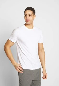 Soldes Pier One 3 PACK - T-shirt basique t-shirts col rond homme 19 Soldes Pier One 3 PACK - T-shirt basique t-shirts col rond homme -VêtementsElite Boutique 15d2744f961b410abfd52f8e32770997