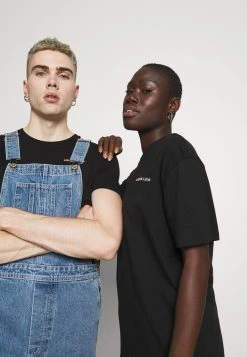 Pier One Prix Avantageux PRIDE - T-shirt imprimé t-shirts col rond homme -VêtementsElite Boutique 1640aa61bd8c4499860b5bde3fd5baa8