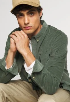 Prix Affortable Pier One CORDUROY SHIRT - Chemise chemises col à boutons homme 11 Prix Affortable Pier One CORDUROY SHIRT - Chemise chemises col à boutons homme -VêtementsElite Boutique 1699f99e740145ec9134a1b487900aff