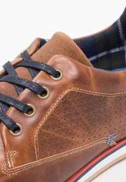 Pier One Prix Usine LEATHER - Chaussures à lacets derbies et richelieus rond homme 13 Pier One Prix Usine LEATHER - Chaussures à lacets derbies et richelieus rond homme -VêtementsElite Boutique 17bbe3e4e8314e84b059fbe199f02e22