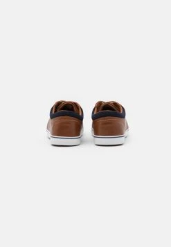 Qualité Excellente Pier One Baskets basses sneakers rond homme 10 Qualité Excellente Pier One Baskets basses sneakers rond homme -VêtementsElite Boutique 195f4a7b6c294f6b873121c7a9b6efc0
