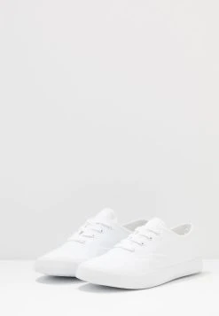 Remise En Ligne Pier One UNISEX - Baskets basses baskets & sneakers rond 10 Remise En Ligne Pier One UNISEX - Baskets basses baskets & sneakers rond -VêtementsElite Boutique 19fca40fd3734959aebe1e6eb5a2bc1d