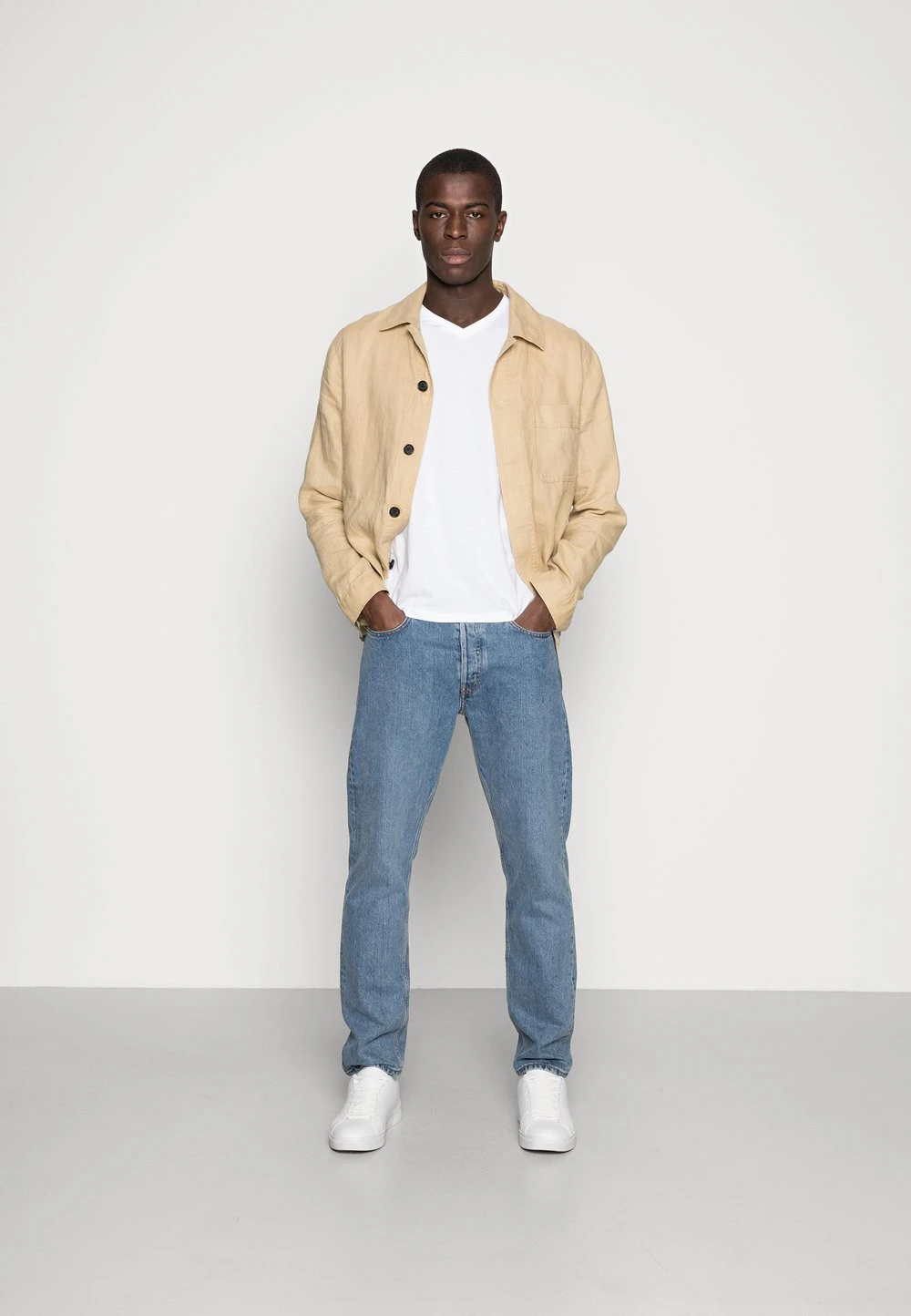 Prix Sacrifiés Pier One 5 PACK - T-shirt basique t-shirts & polos col en v homme 3 Prix Sacrifiés Pier One 5 PACK - T-shirt basique t-shirts & polos col en v homme