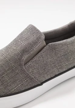 Pier One Prix Compétitif Mocassins mocassins et loafers rond homme -VêtementsElite Boutique 1a6339075c614fff967da82a918f76f6