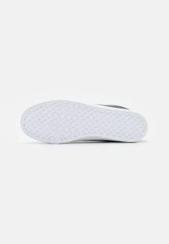 Pier One UNISEX - Baskets basses Prix Affortable baskets & sneakers rond -VêtementsElite Boutique 1a85163750e54668a9ef483cf640d077