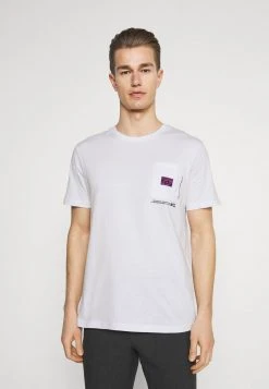 Pier One Prix Réduit CHEST POCKET TEE - T-shirt imprimé t-shirts col rond homme -VêtementsElite Boutique 1a9c250745d0432baadbd1c289abb10f