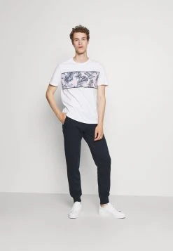 Pier One Pantalon de survêtement Prix Bradés pantalons haute homme -VêtementsElite Boutique 1bf7e597044146a88ff47a1ccc61bc80