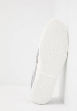 Pier One UNISEX - Mocassins Vendre baskets & sneakers rond -VêtementsElite Boutique 1ebede53c81b47608b7375a61045fcb4