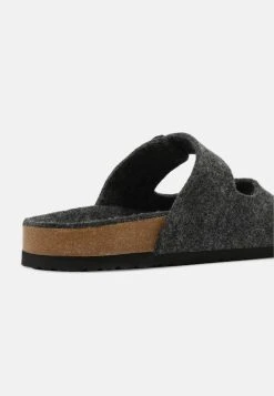 Pier One En Remise UNISEX - Mules sandales et tongs ouvert -VêtementsElite Boutique 1ecef4c56f4c46a5b15539cf7a7aa952