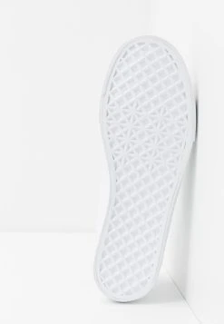 Pier One Prix Ourlé UNISEX - Baskets basses baskets & sneakers rond -VêtementsElite Boutique 20eb0f643e354421a6c72e17630e2e36