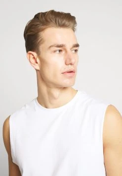 Pier One 3 PACK - T-shirt basique Bonne Qualité t-shirts & polos col rond homme -VêtementsElite Boutique 21dde7acbf5b42698638ca153e5020d5