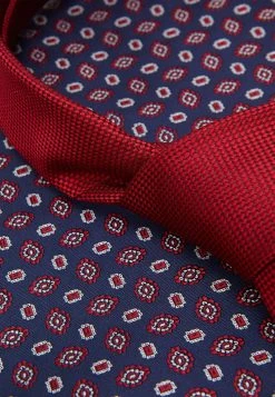 Pier One Prix Sacrifiés SET - Cravate pochettes de costume floral homme -VêtementsElite Boutique 22abaa47cbb544b99662b8c6aabf872e