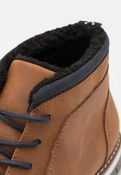Pier One 50% Off De Vente Chaussures à lacets derbies, richelieus & chaussures bateau rond homme -VêtementsElite Boutique 27261ab2251b44c58fce994e7e4f72c4