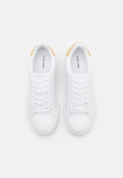 Pier One UNISEX - Baskets basses Faible Prix baskets & sneakers rond -VêtementsElite Boutique 28184df6b3d14e82806c33345f906ac4