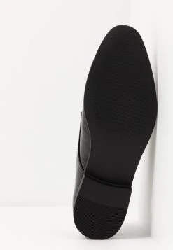 Pier One Prix De Rêve Mocassins mocassins et loafers rond homme -VêtementsElite Boutique 289fca2bf5b0490fa5e5202164497649