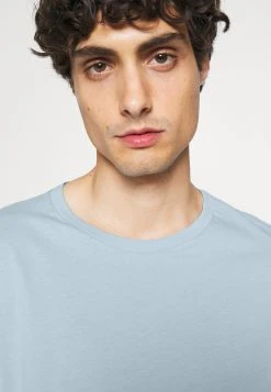 Pier One Vendre Pyjama pyjamas normale homme 18 Pier One Vendre Pyjama pyjamas normale homme -VêtementsElite Boutique 2963ebe7df5b4869b39b57248e2bd07a