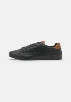 Pier One Pas Cher Baskets basses sneakers rond homme