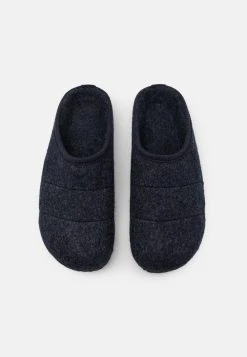 Pier One Bonne Qualité UNISEX - Chaussons rond homme -VêtementsElite Boutique 2c0cc49907f94ba2947918f5168ec5df