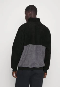 Prix Avantageux Pier One Sweat polaire sweats & hoodies col camionneur homme -VêtementsElite Boutique 2cffee05404349cf8c3d9ecca3388aa3