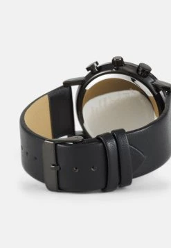 Prix Abordable Pier One SET - Montre montres et bijoux boucle ardillon homme -VêtementsElite Boutique 2ebcd7a2a3624e8c8f37993e13609fcd