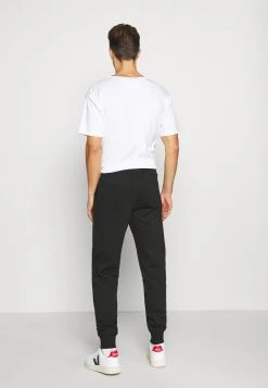 Prix Légers Pier One 2 PACK - Pantalon de survêtement pantalons haute homme 12 Prix Légers Pier One 2 PACK - Pantalon de survêtement pantalons haute homme -VêtementsElite Boutique 2f1de7f4f65c4260bba3310f352931aa