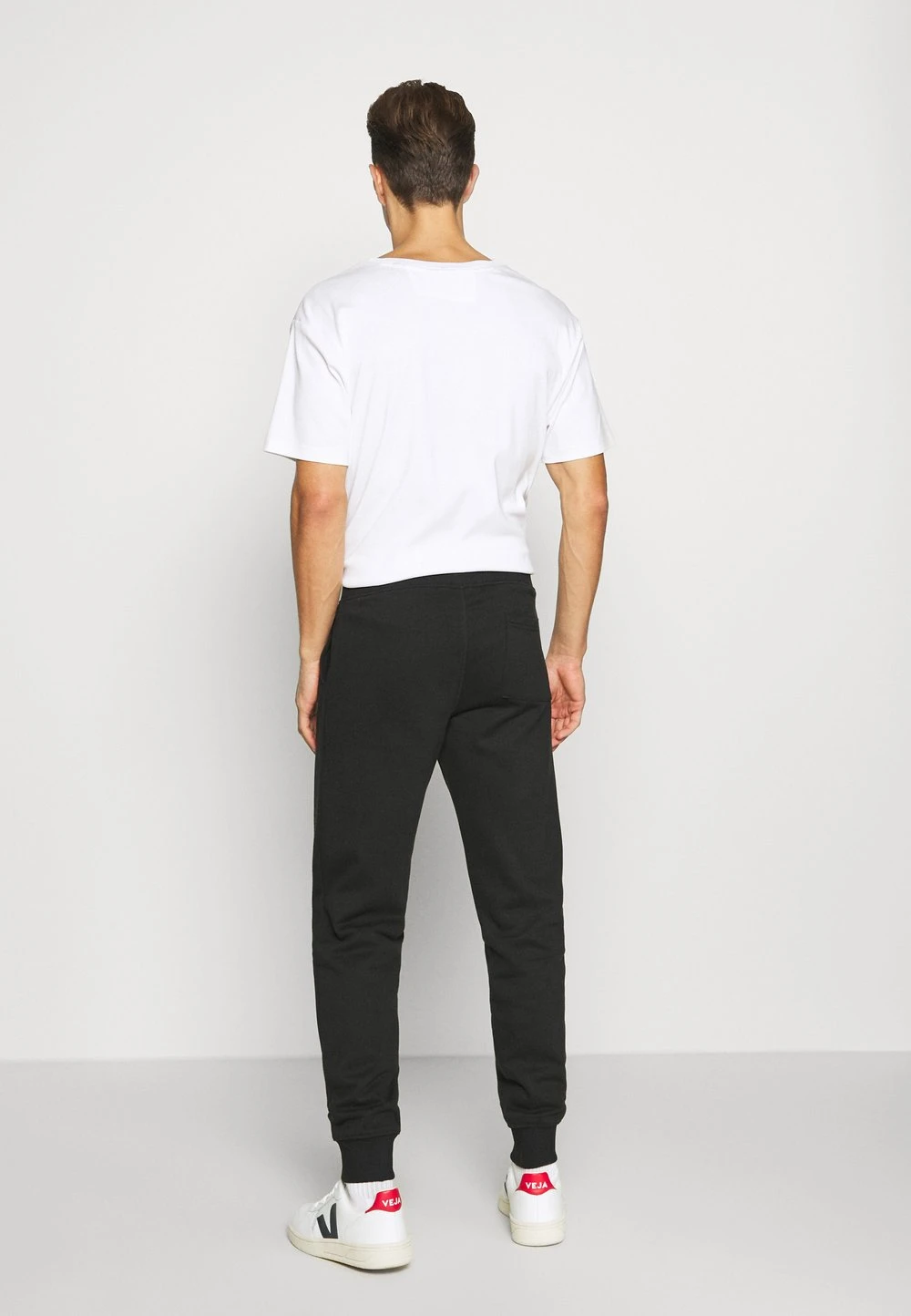 Prix Légers Pier One 2 PACK - Pantalon de survêtement pantalons haute homme 6 Prix Légers Pier One 2 PACK - Pantalon de survêtement pantalons haute homme – Image 4