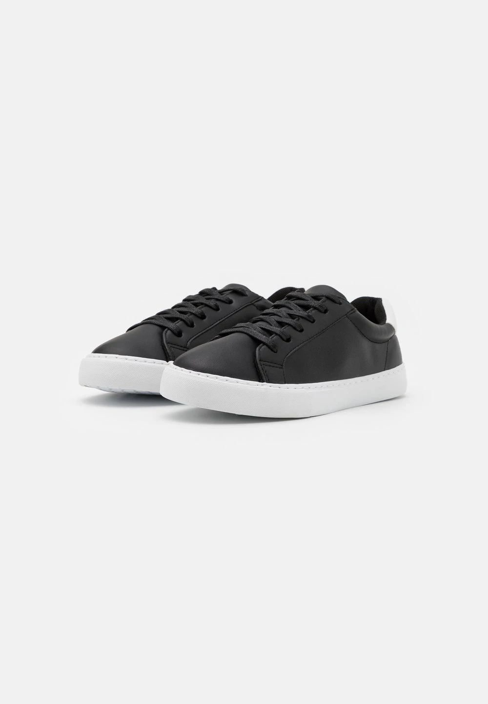 Vendre-Réclame Pier One UNISEX - Baskets basses sneakers rond 4 Vendre-Réclame Pier One UNISEX - Baskets basses sneakers rond – Image 2