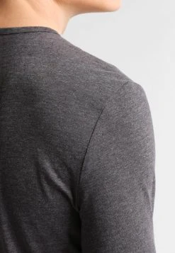 Pier One Prix Jamais Vus T-shirt à manches longues t-shirts & polos col tunisien homme 14 Pier One Prix Jamais Vus T-shirt à manches longues t-shirts & polos col tunisien homme -VêtementsElite Boutique 33b40428594241c7ab0c7c7893168fa7